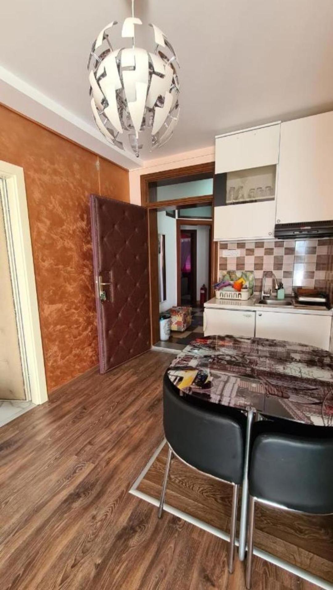 Lux Apartments With Pool Dex Zemun Polje Zewnętrze zdjęcie